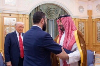 السعودية تنجح في رفع العقوبات عن سوريا.